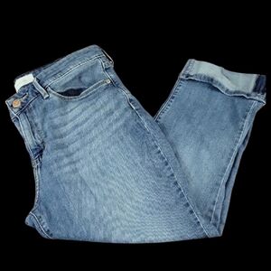 Signature by Levi Strauss Blue Mid Rise Capri Jeans